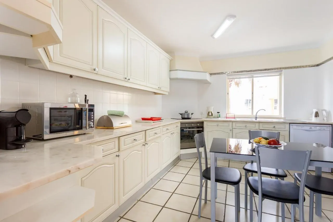 Helmar By Algarve Villa Holidays Gale  0*, Gale (Albufeira) البرتغال
